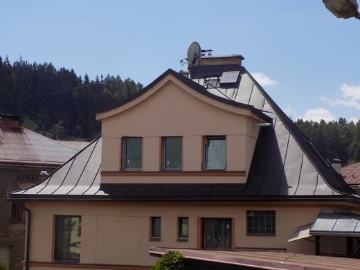 rekonstrukce-strechy-falcovana-krytina-prefa-rd-trutnov-002.jpg