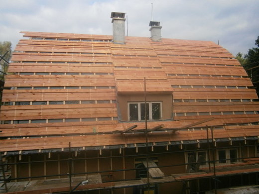 rekonstrukce-strechy-falcovana-krytina-rd-spindleruv-mlyn-008.jp